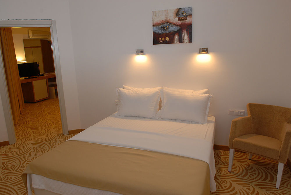 Hotel Egge Cesme Exterior photo